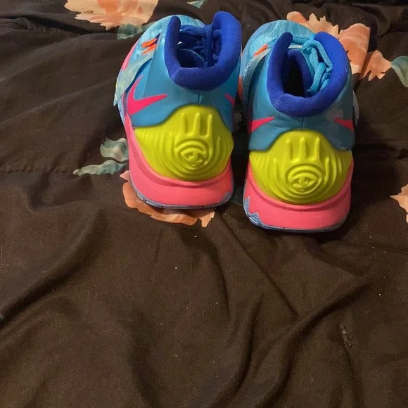 Multicolor Nikes - Picture 5 of 6